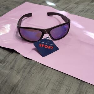 Foster Grant Sunglasses,new With Tags,100% UVA protection